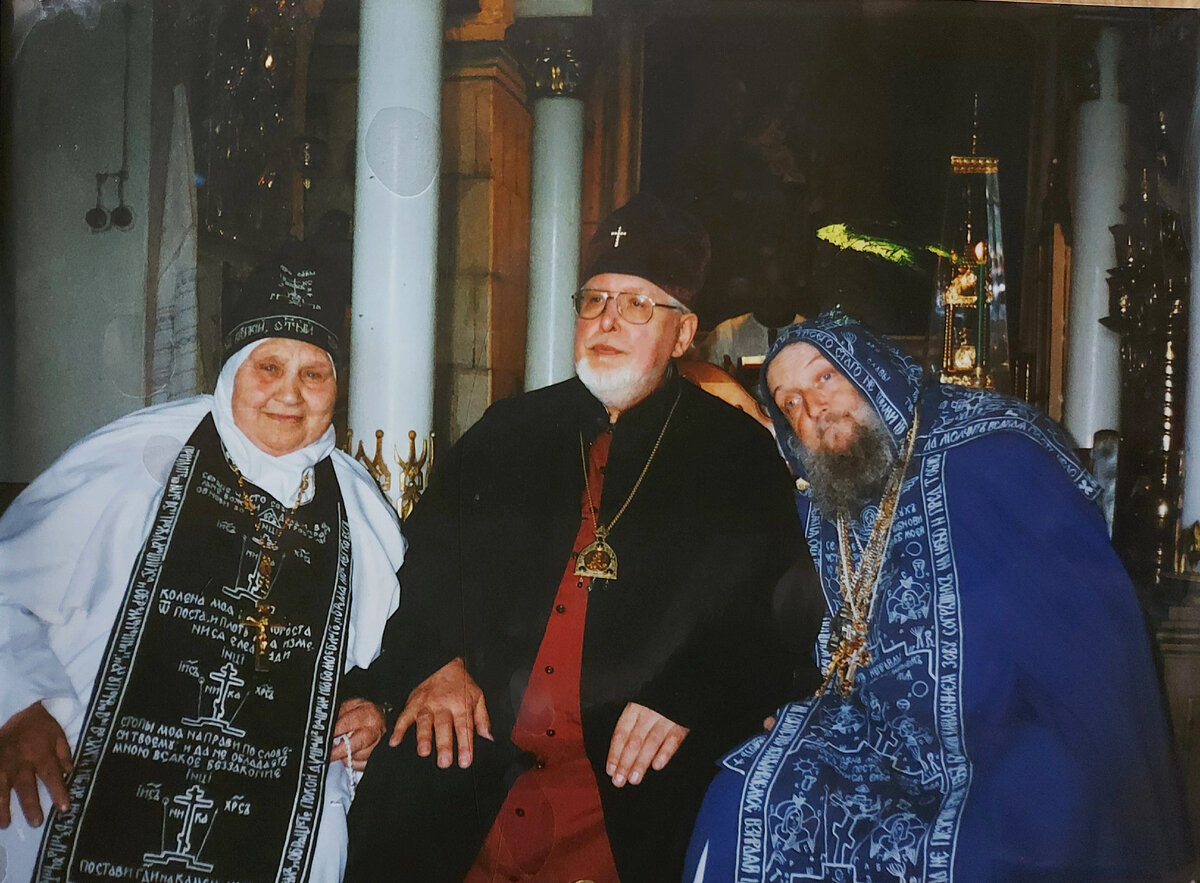 Старец схимонах Симон (Ширяев), Амвросий (Щуров) архиепископ Иваново-Вознесенский и Кинешемский, схимонахиня Серафима (Буряева).
