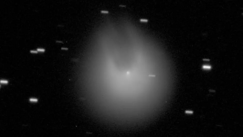 Комета Понса — Брукса (12P/Pons-Brooks), 26 июля 2023 года. Фото: Comet Chasers / Richard Miles  📷
