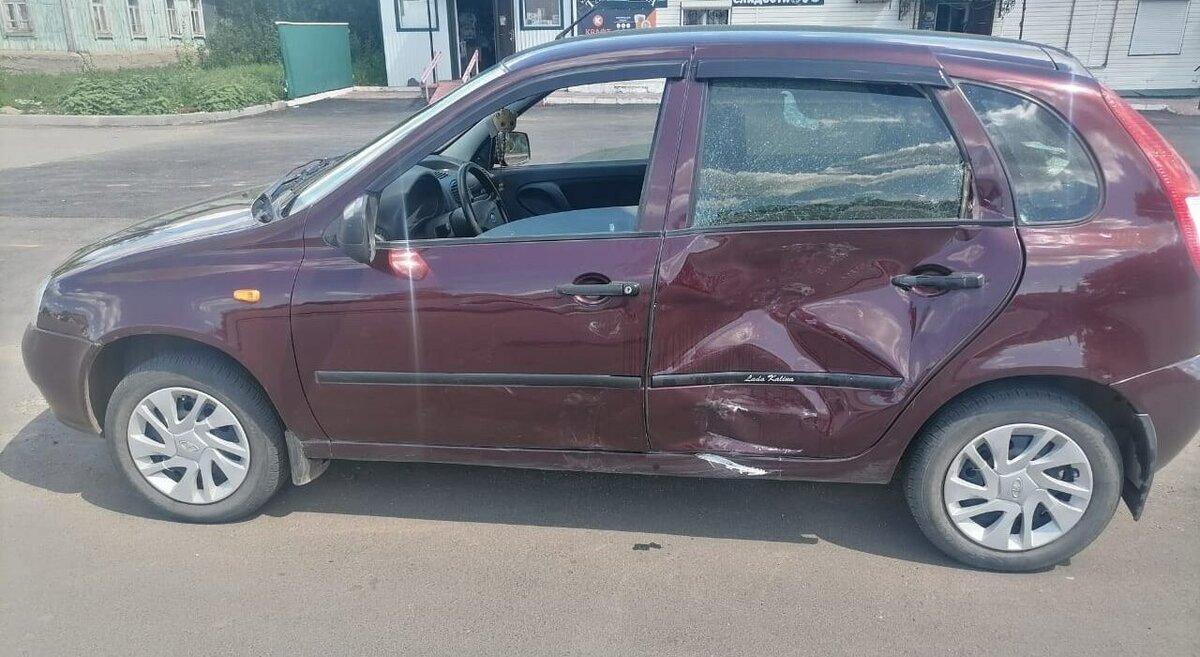    В Матвеевке при столкновении с «Ладой Калиной» пострадал 14-летний водитель питбайка Кристина Просвиркина