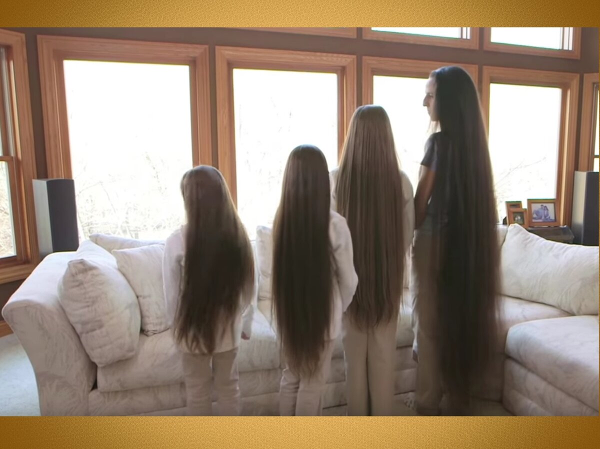 Мама разрешила полизать. Девушки с очень длинными волосами. Волосы до пола. Девушки с волосами до пола. Длинные волосы у девушек до пола.