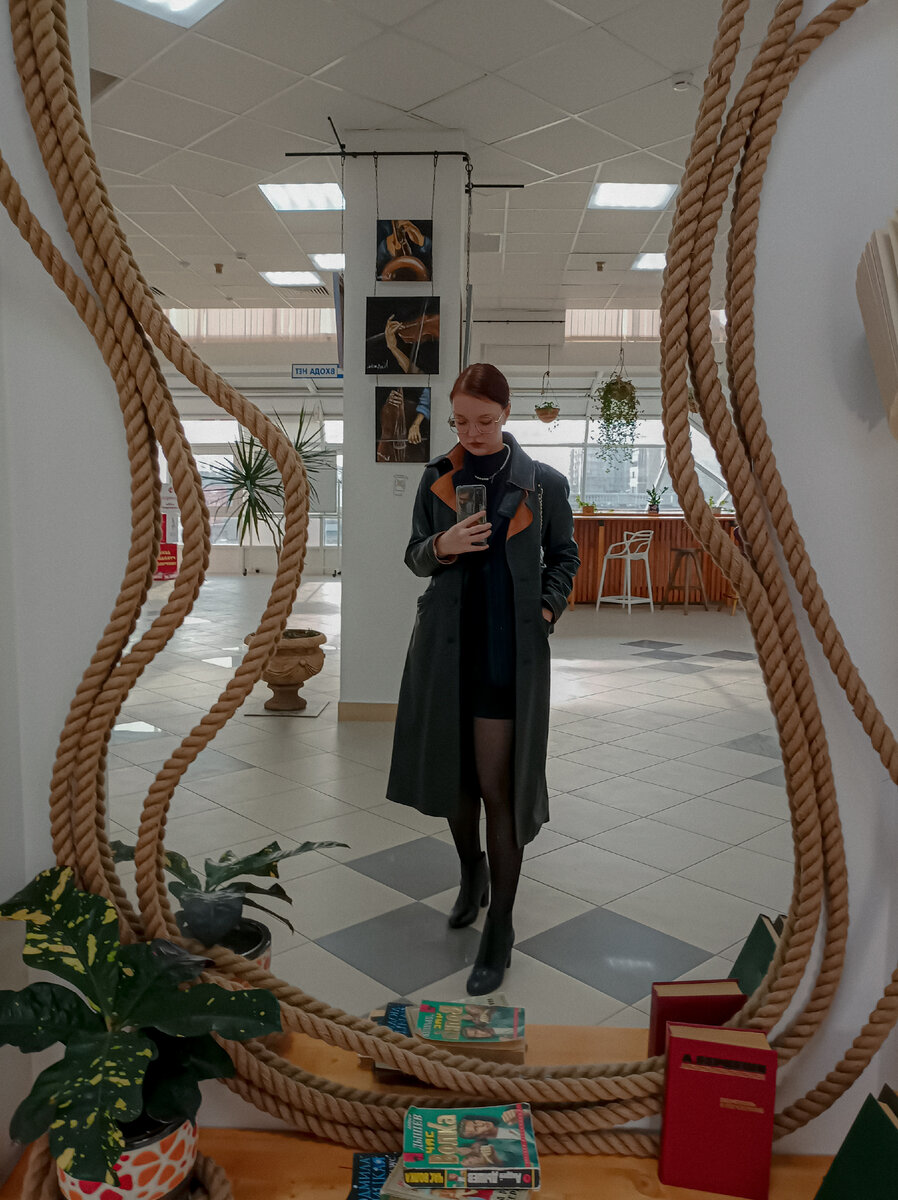 Один из луков, собранных полностью в секонде