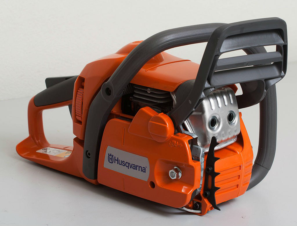 Хускварна 365 sp. Бензопила Husqvarna 140. Husqvarna 135. 140 Хускварна бензопила бензопила. Бензопила штиль Хускварна 135.