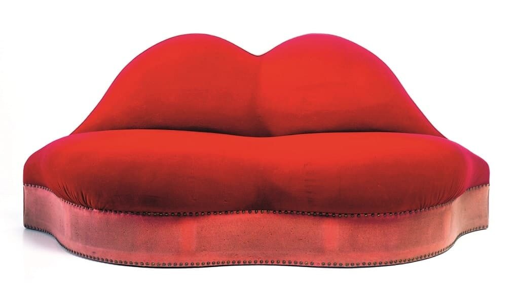  Софа, спроектированная Сальвадором Дали 