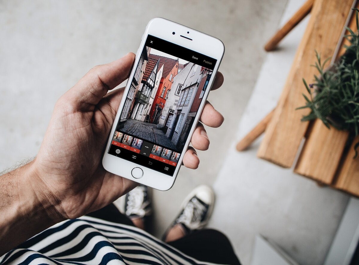 unsplash.com/@le_buzz