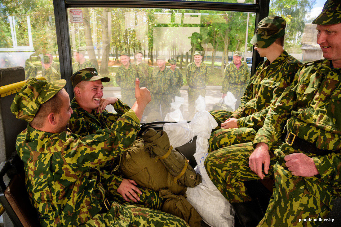 Армейские сборы. Сборы в армию. Военные сборы. Военнослужащие запаса. Сборы резервистов.