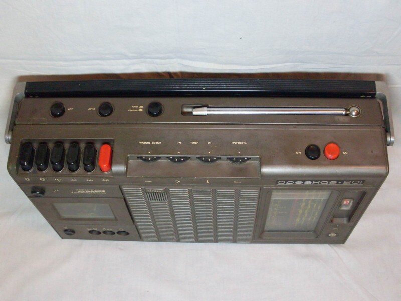 вид сверху (антенна не родная)