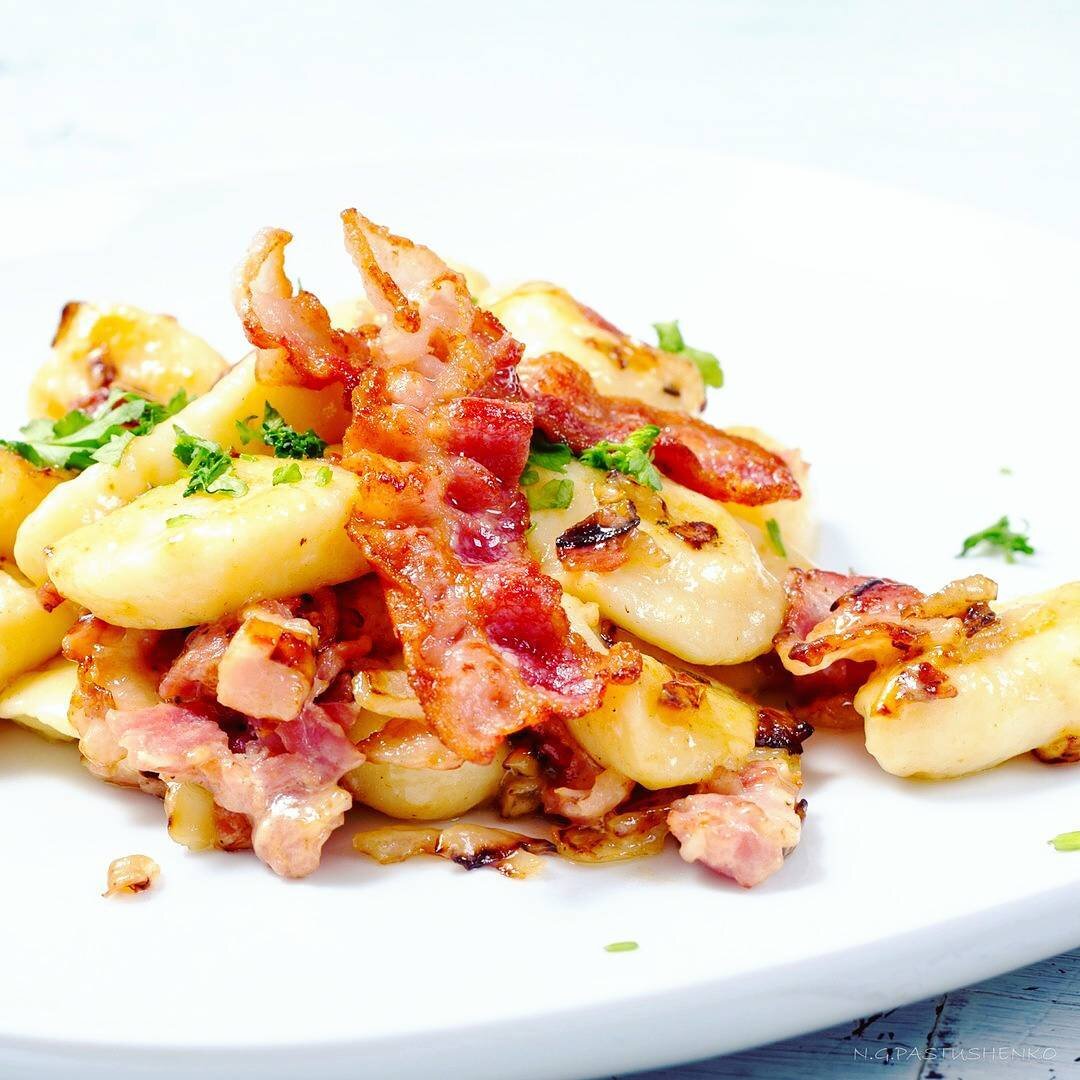 Ньокки с беконом. Фото: Никита Пастушенко