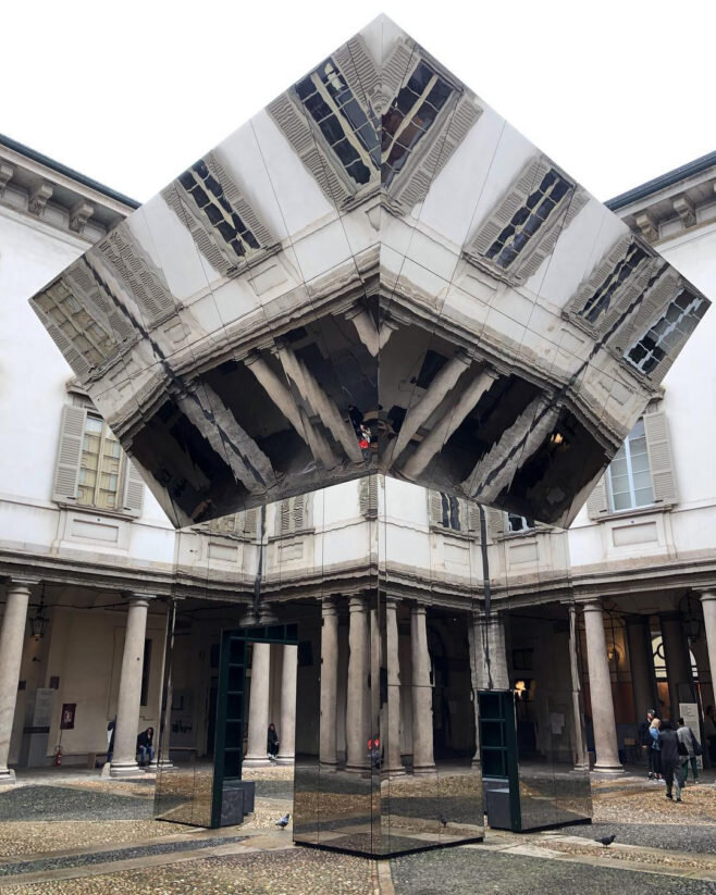 Инсталляция Magic Open Box.