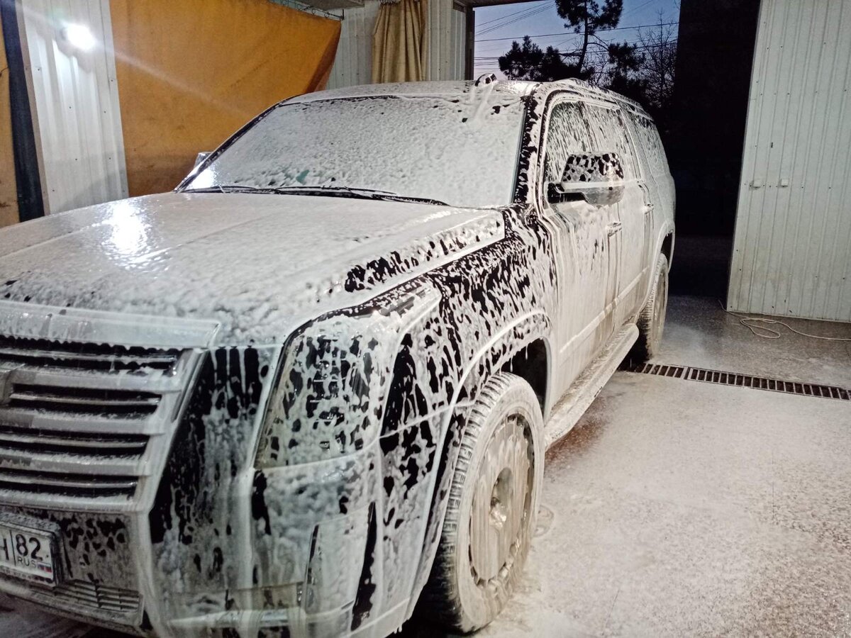 Бесконтактная мойка автомобиля 