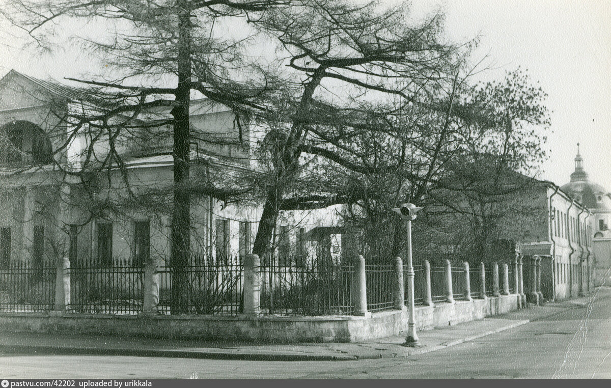 ( Усадьба Струйских в Токмаковом переулке. Фото второй половины двадцатого века)