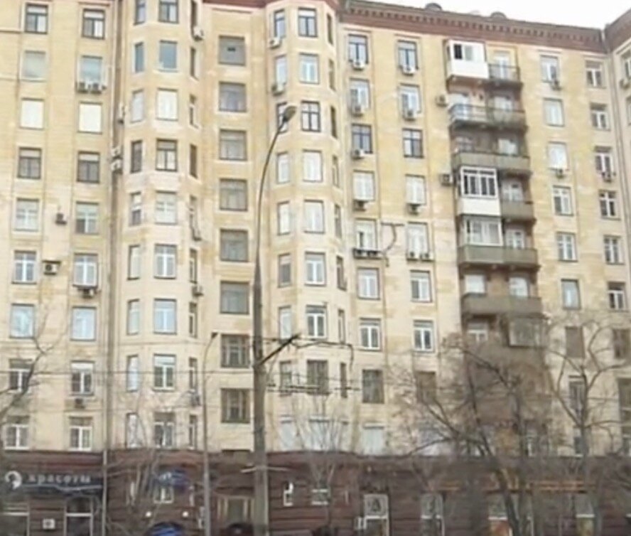 Где снимали ворониных. Комсомольский проспект 41 квартира ворониных. Дом ворониных в Москве.