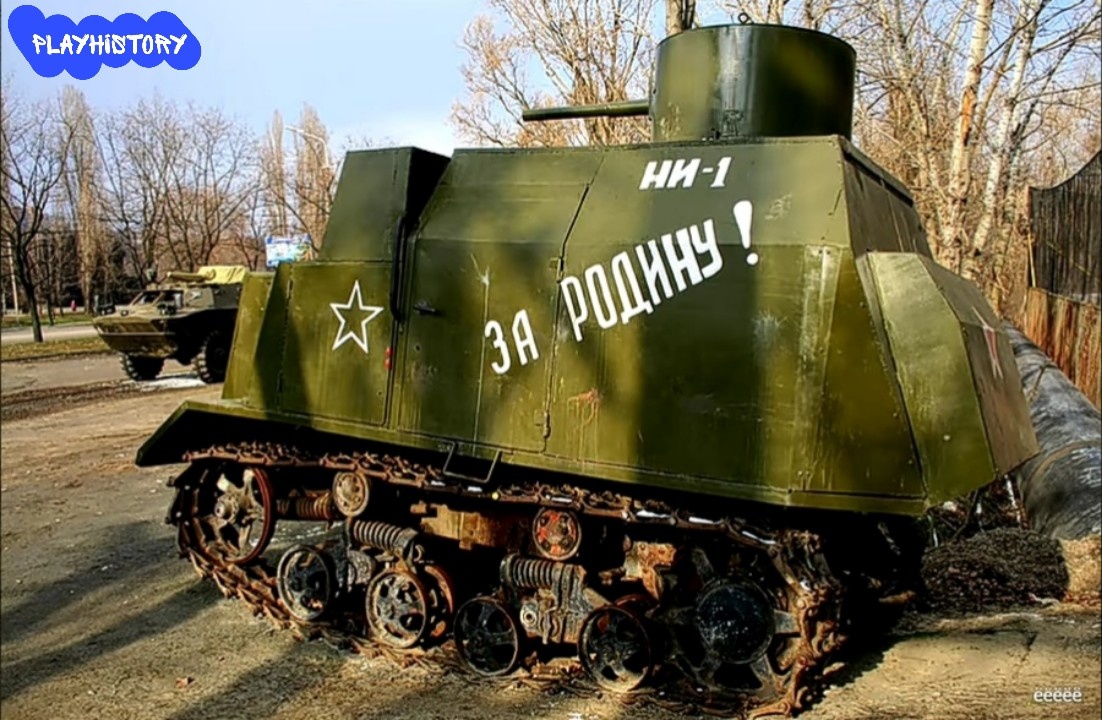 Сохранившийся до наших времен трактор