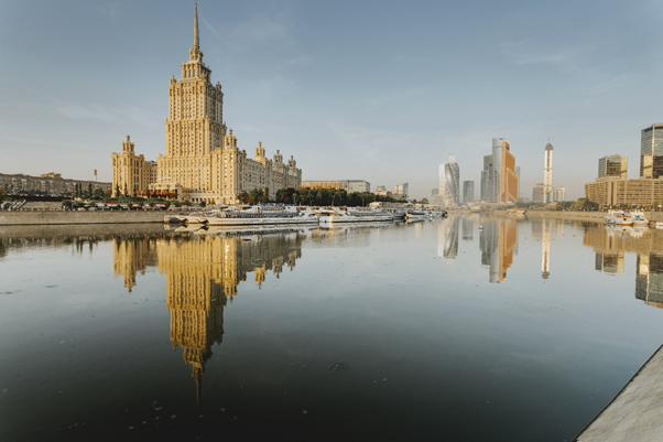 Жить в номере отеля приятно, но не постоянно