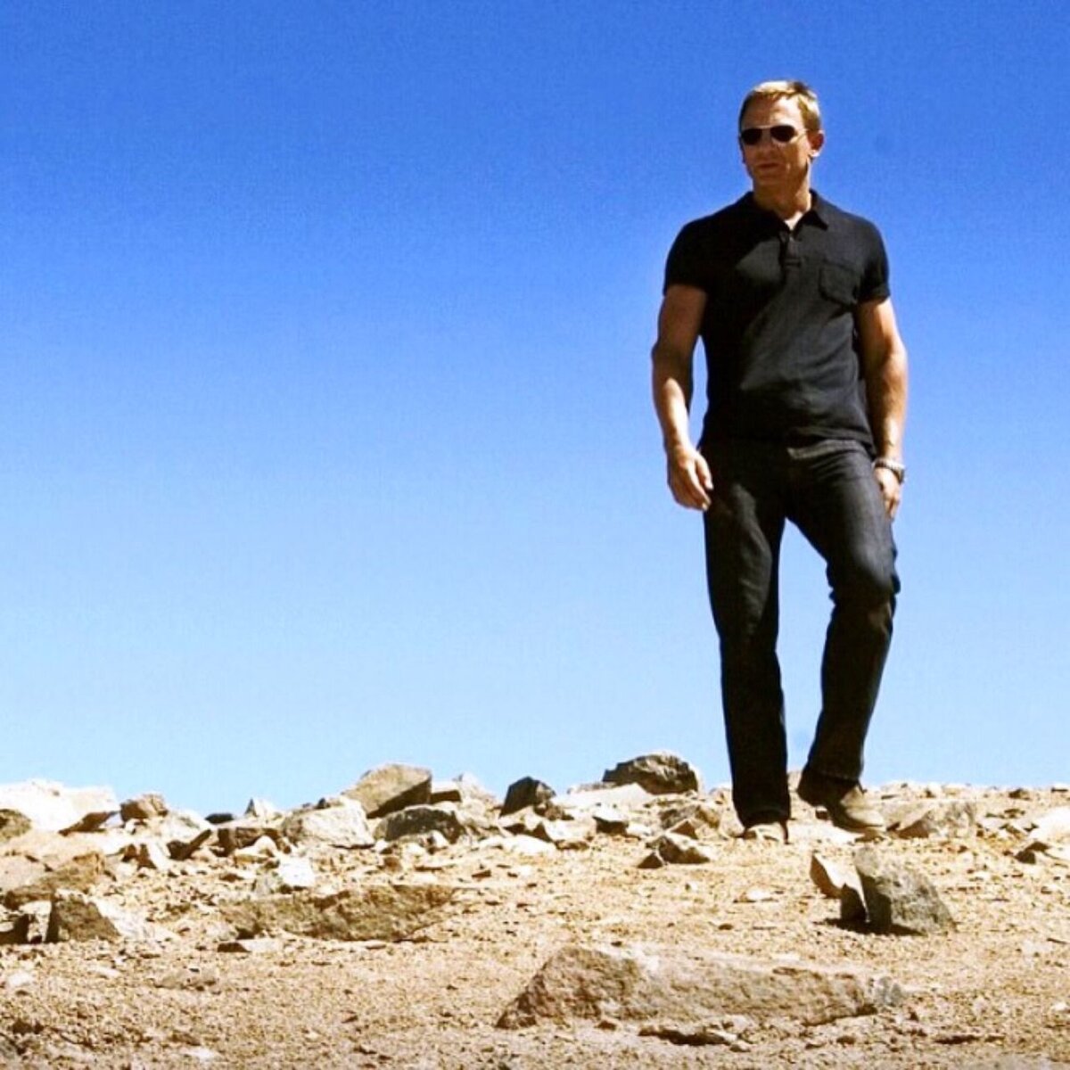 Дэниел Крейг в фильме Квант Милосердия