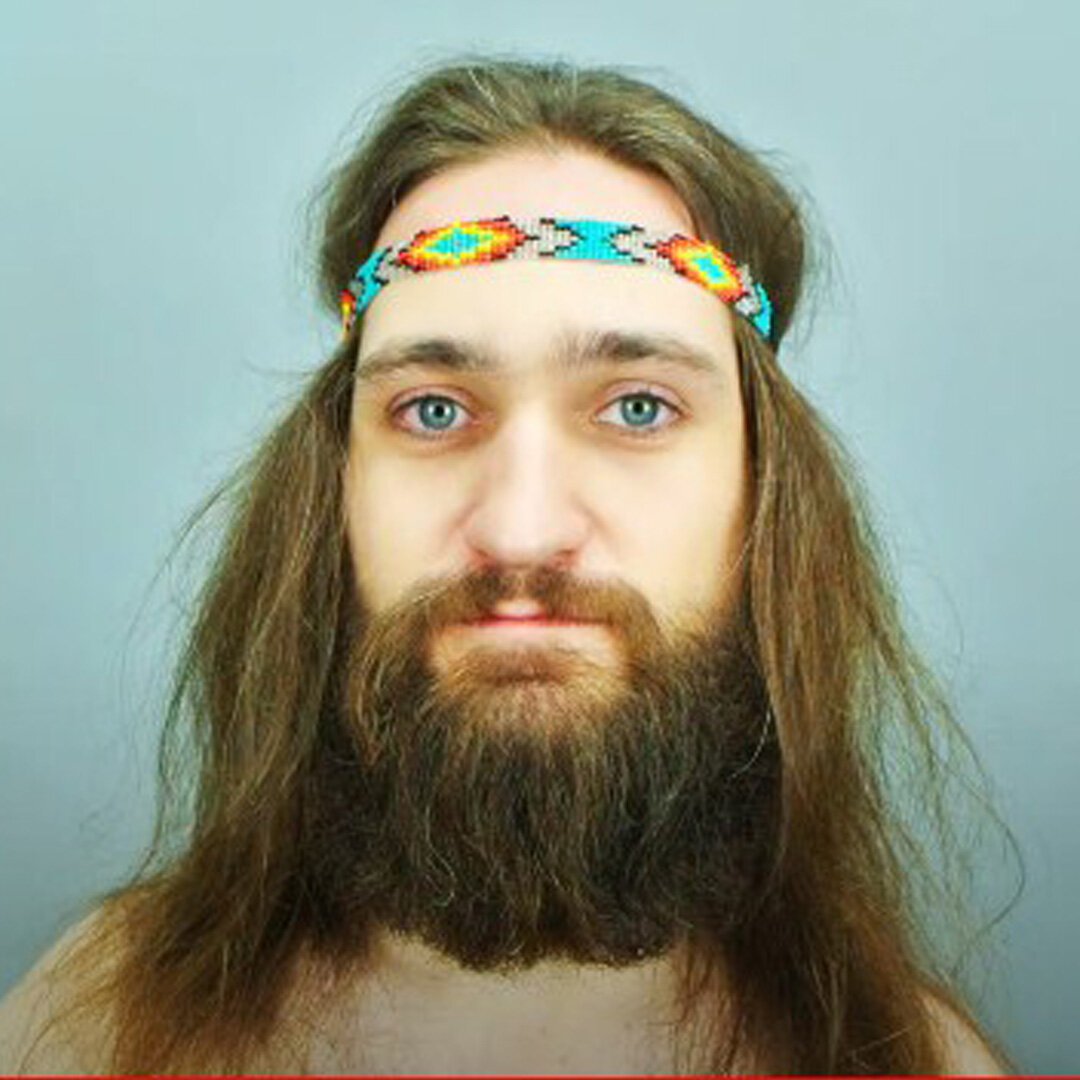 парень ДО стрижки