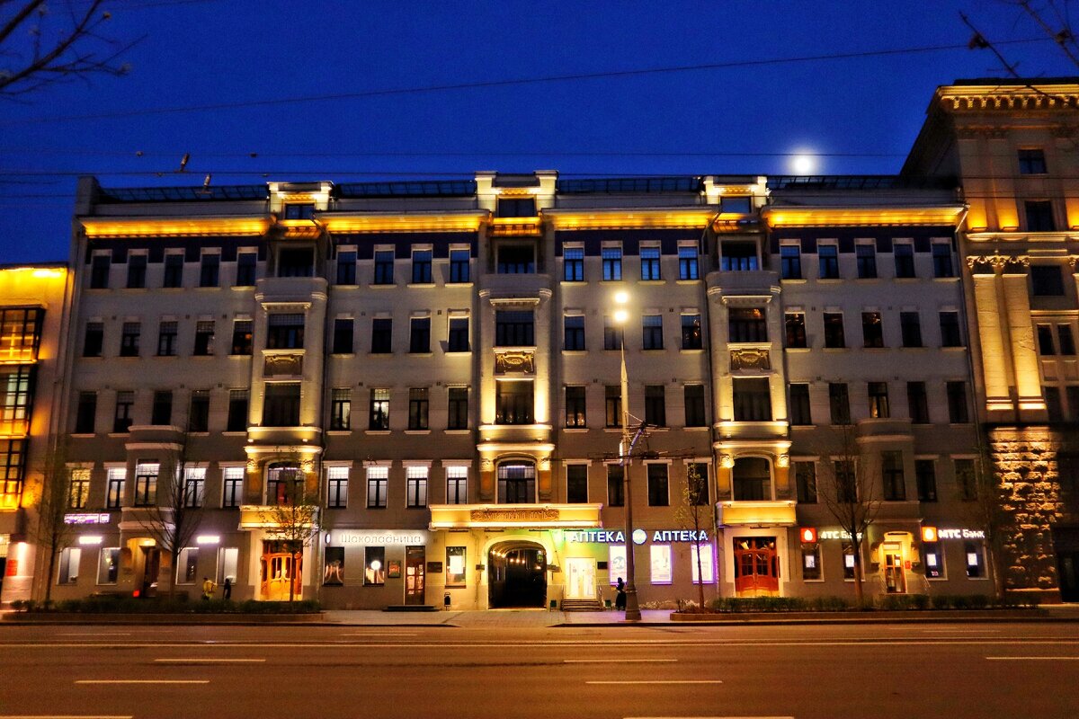 Садовая улица москва. Ул. большая Садовая, д. 10. Улица большая Садовая дом 10. Дом Пигита большая Садовая 10. Большая Садовая улица дом 10 дом Булгакова.