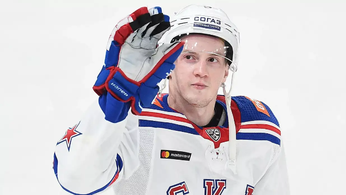 Нападающий Дмитрий Кагарлицкий прощается с ХК "СКА". Фото: khl.ru