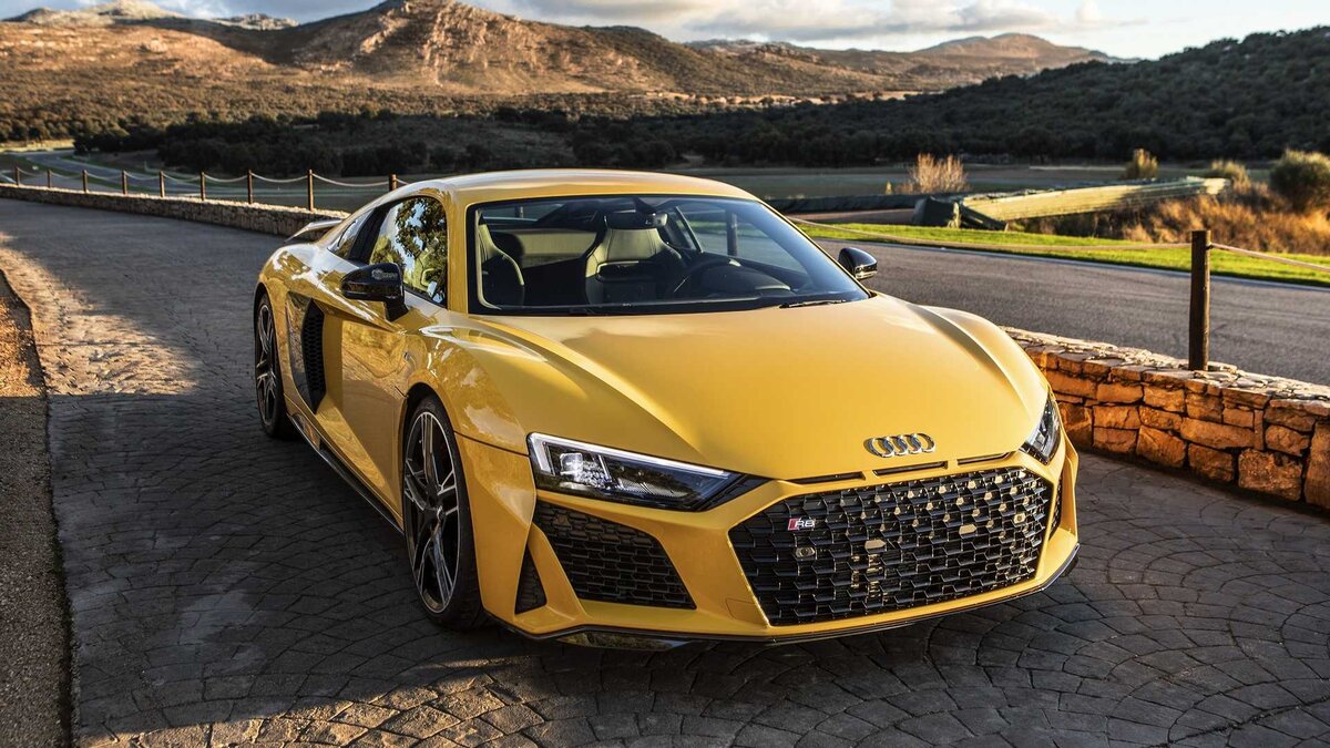 Audi R8 Желтый