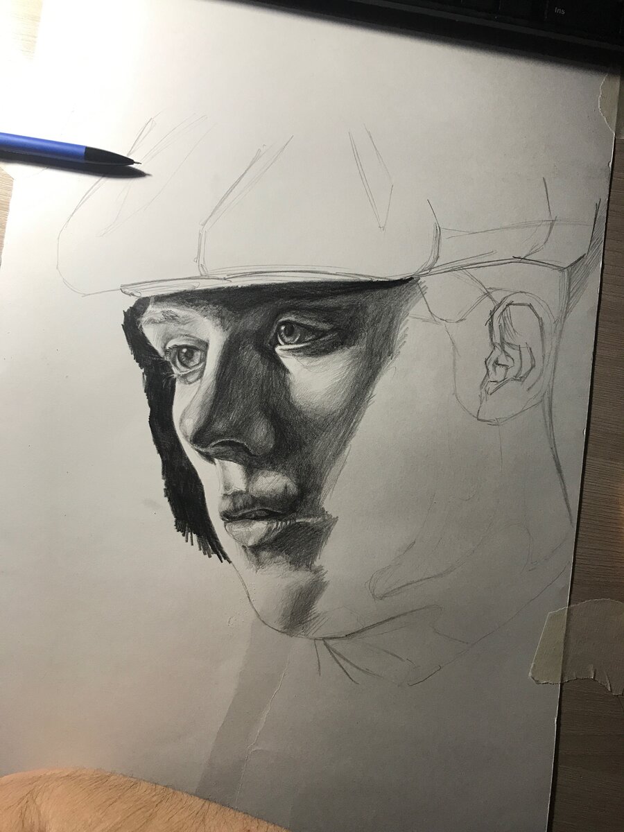 Рисунок карандашом начал в тоне