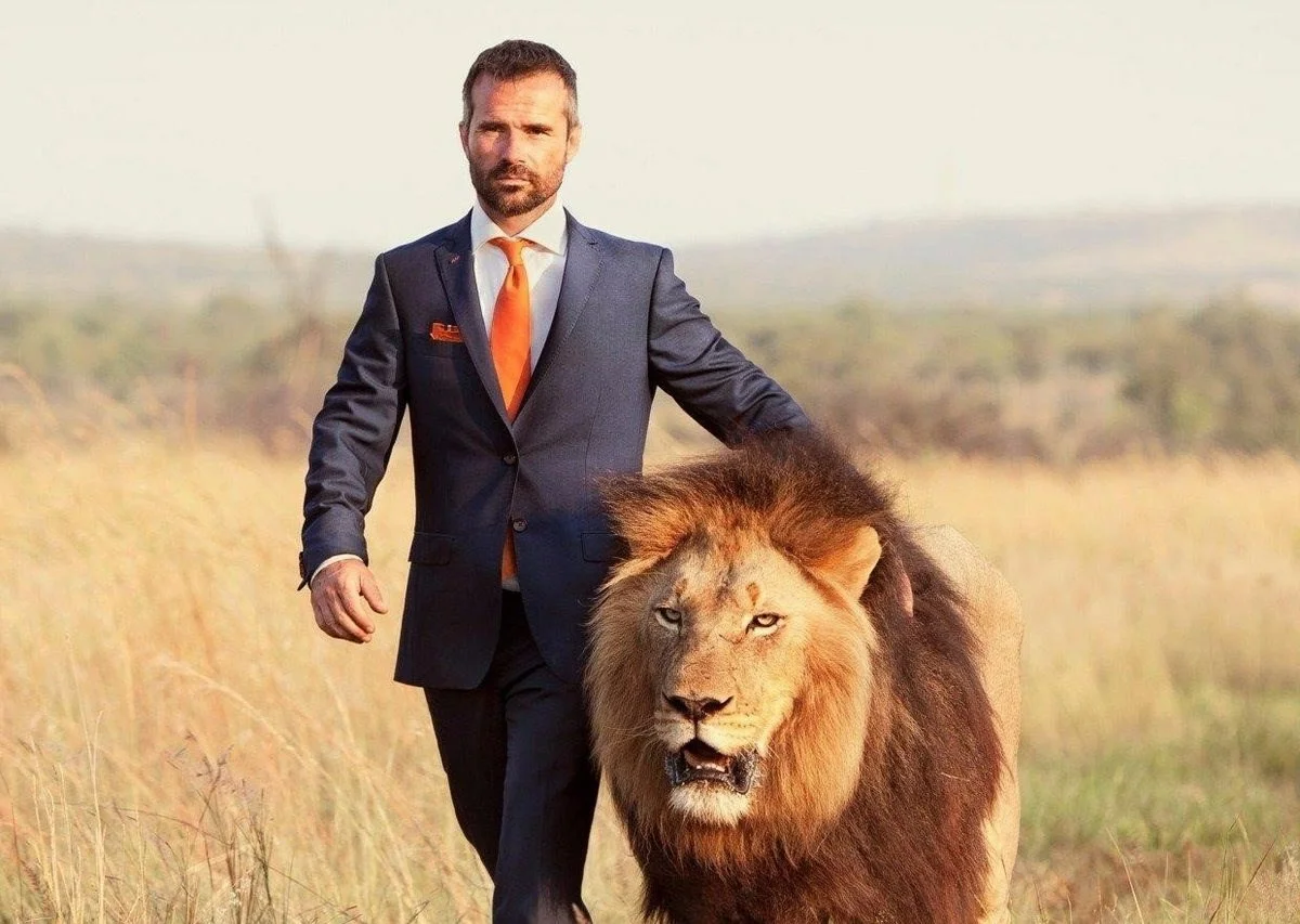 Мужчина служит добытчиком. Источник: Яндекс Картинки