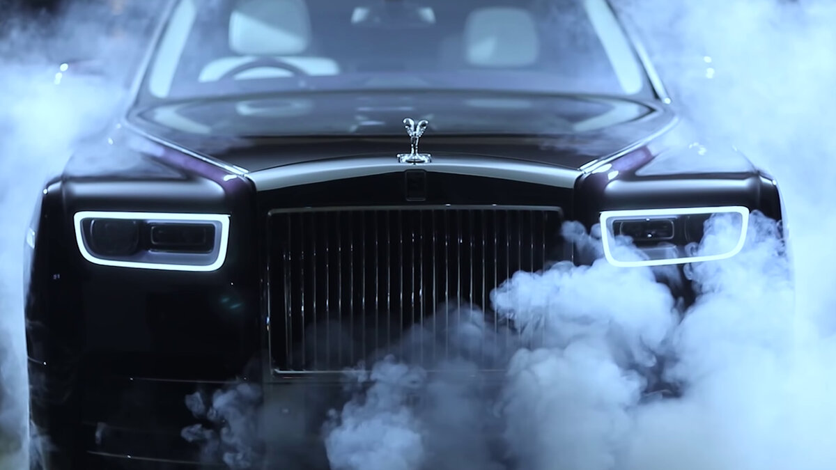 На фото Rolls-Royce Cullinan