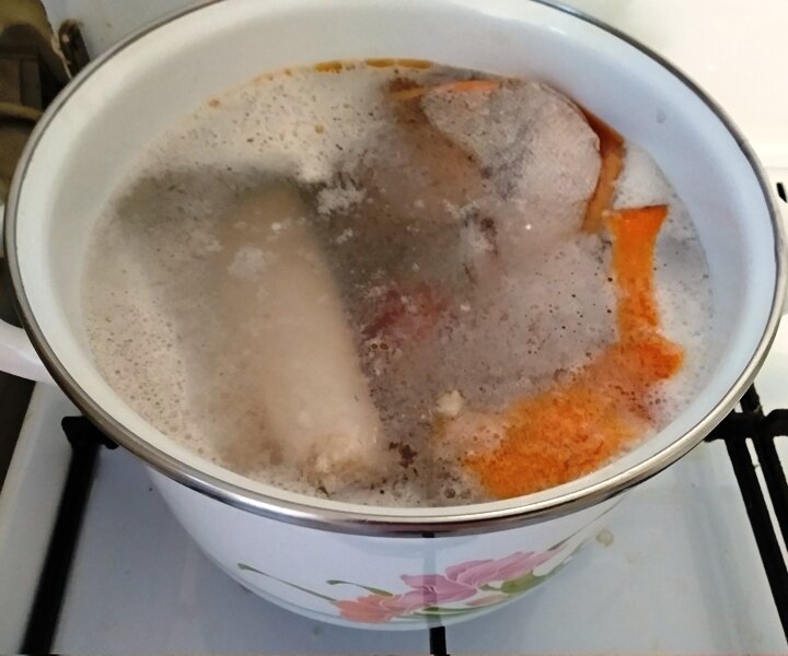 Варим отдельно куски рыбы