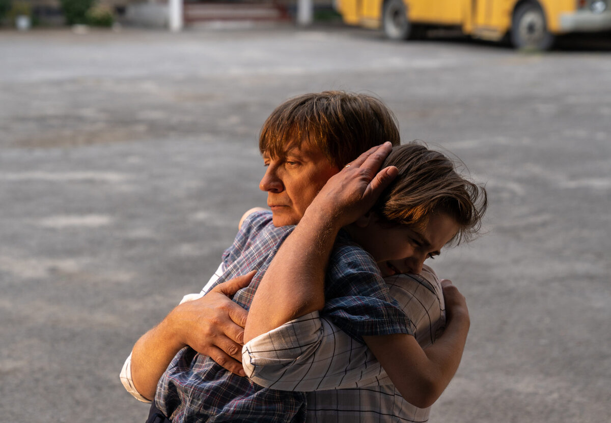 Пригляди за ним