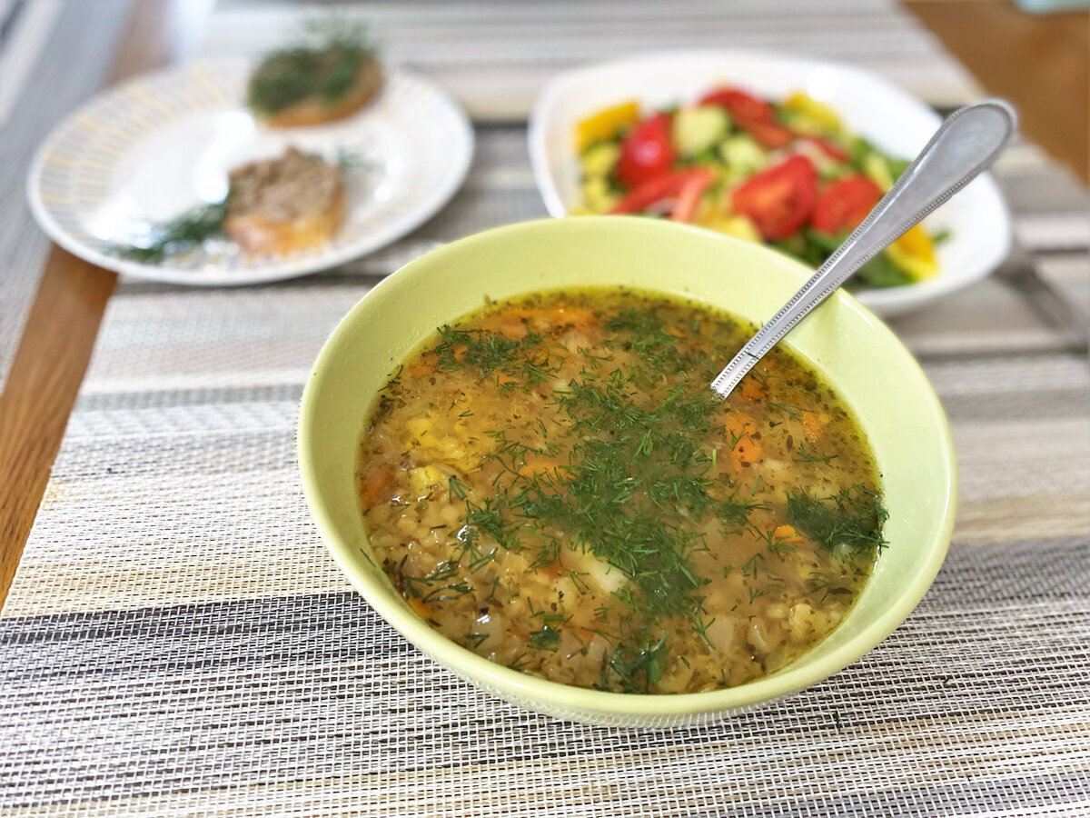 Из 1 утки приготовила 4 блюда, грудку за 20 минут, крылья и ножки запекла в маринаде, чечевичный суп н