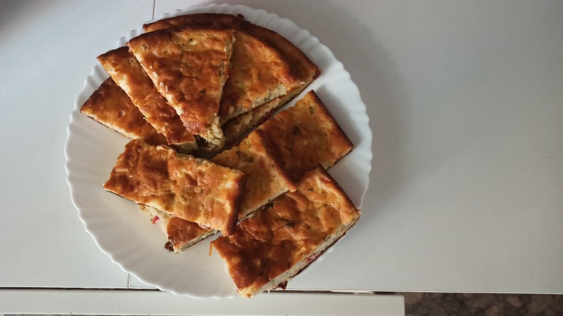 Пирог с кабачком и вялеными помидорами