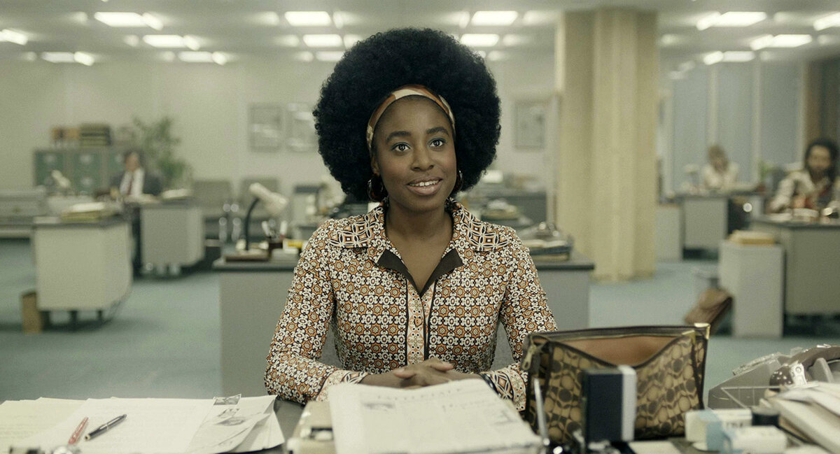 В фильме «Круэлла» Анита в угоду современной политкорректности резко потемнела кожей