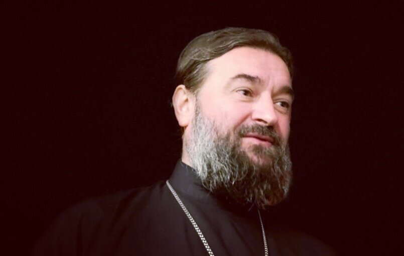 Андрей Ткачёв — протоиерей, клирик храма святителя Василия Великого, писатель, проповедник, миссионер, телеведущий, блогер.