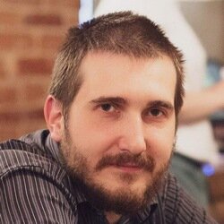 Денис Собур, кандидат физико-математических наук,
Заведующий лаборатории,
Отец четырех дочерей, две старшие учатся в ИнтернетУроке, младшие – в семейной частной школе. 
Педагогический стаж 20 лет.