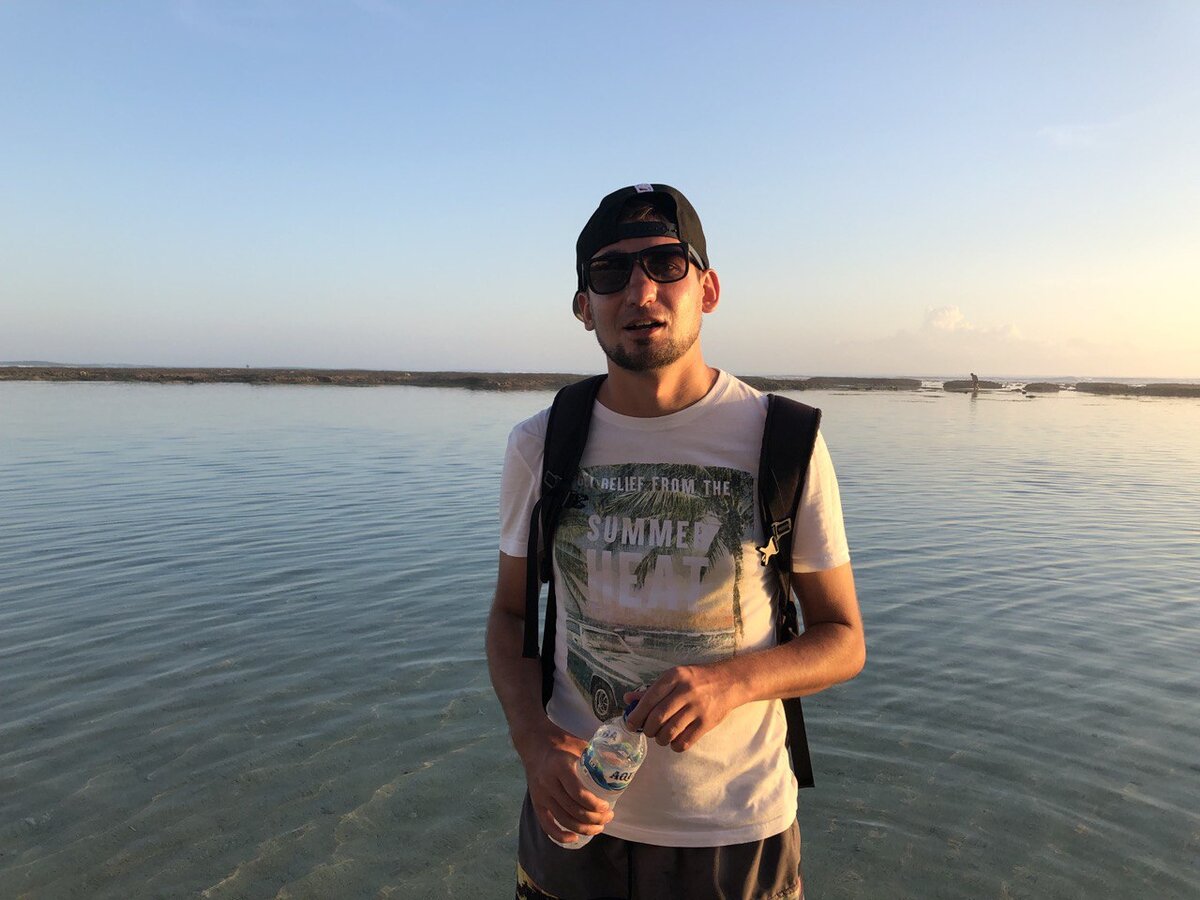 Меласти бич, Бали