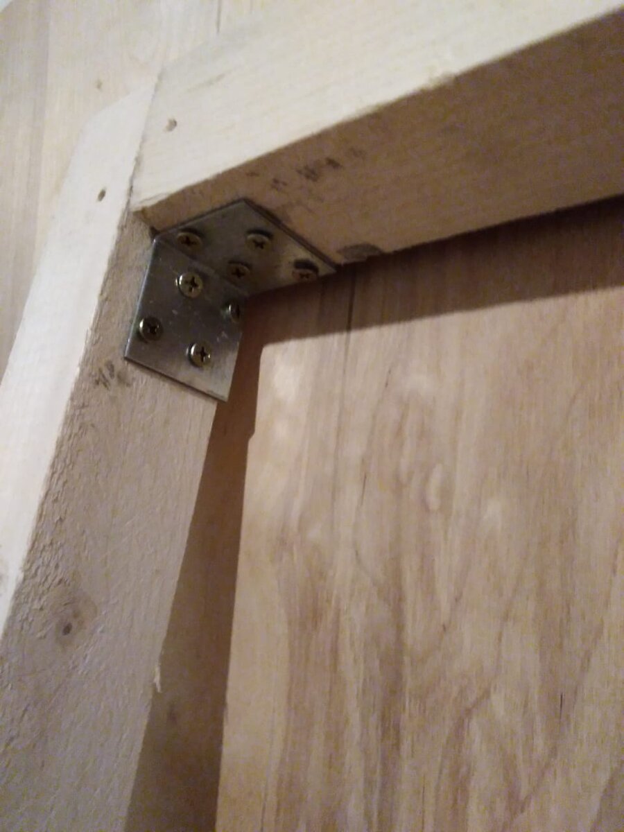 Угол нижнего основания с уголком 40х40 (он был дешевле)