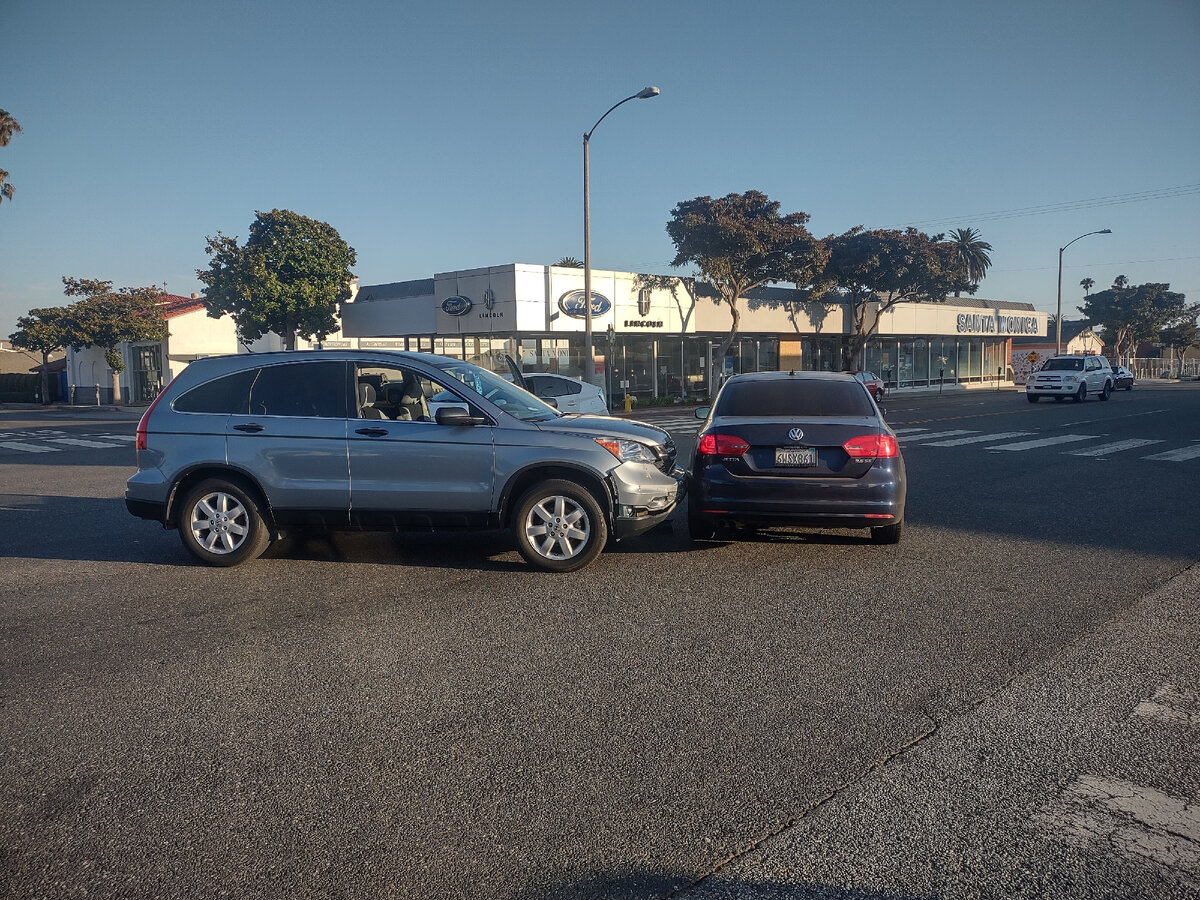 Перекресток Санта Моника и Эвклид