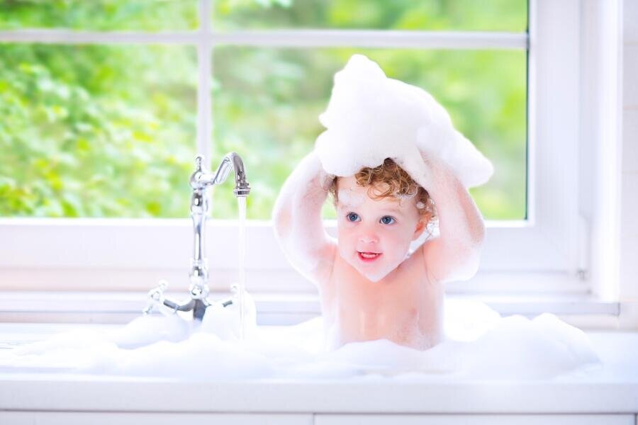    Что полезнее - душ или ванна? Фото: Depositphotos