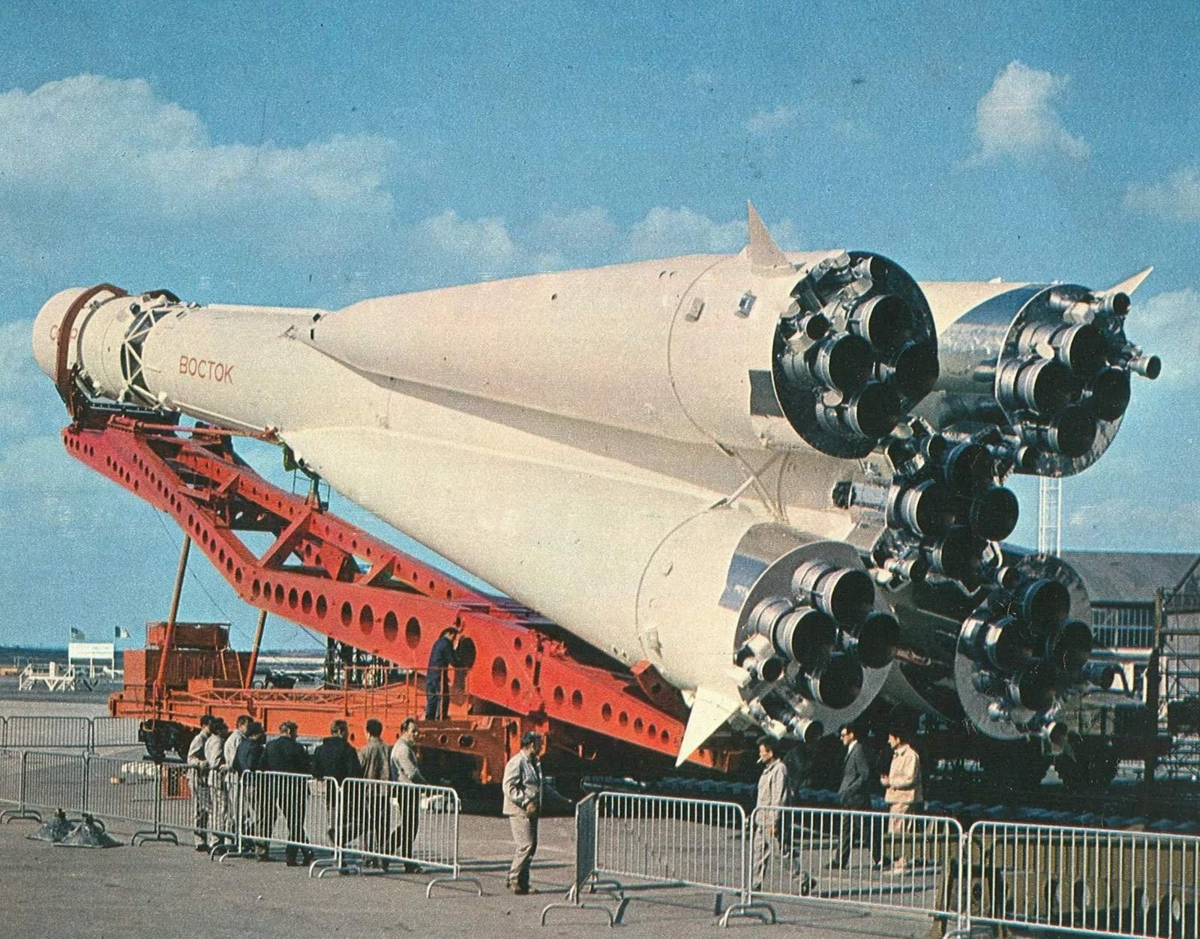 Первая космическая ракета ссср