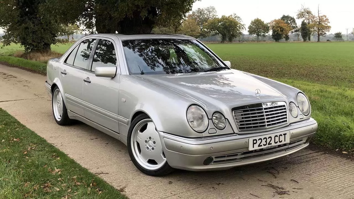 Модельный ряд Mercedes E-Class W210