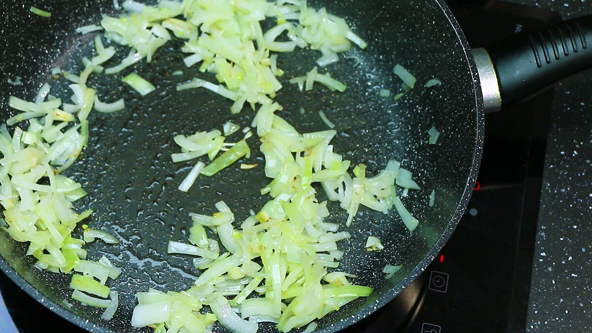 А давайте из лаваша приготовим вкусный и простой пирог. Из лаваша мне очень нравятся пироги, не нужно готовить тесто, можно использовать как сладкую начинку, так и солёную.-2