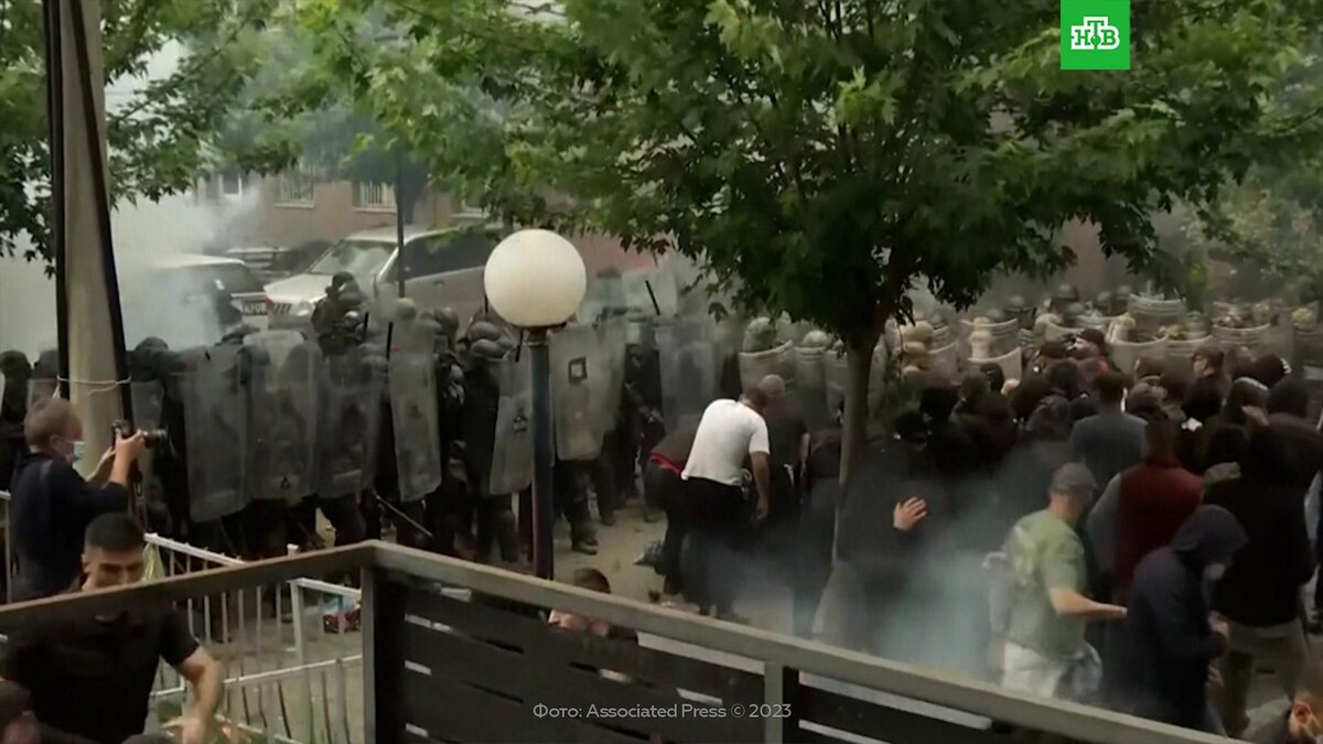    Двое сербов ранены в столкновениях на севере Косово и Метохии с силовиками