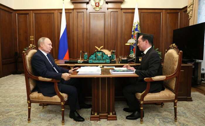  Фото: сайт президента России. Владимир Путин встретился с Айсеном Николаевым