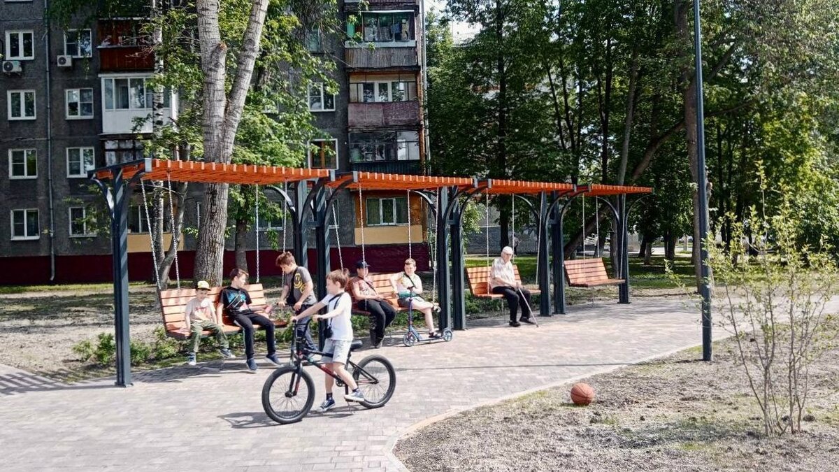     Подрядчик завершил благоустройство сквера на улице Лескова на Автозаводе раньше прописанного в контракте срока. Об этом и других объектах рассказал мэр Нижнего Новгорода Юрий Шалабаев в своем Telegram-канале.