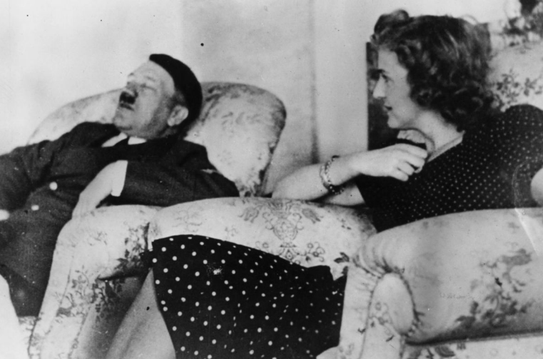 Архивы ФБР : сколько раз видели Гитлера после Второй мировой... в Аргентине
