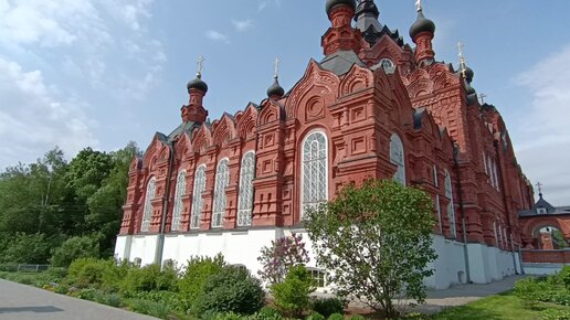 Казанская Амвросиевская пустынь в Шамордино. На территории женского монастыря. Калужская область