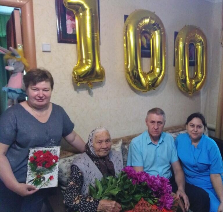    Мария Письмак из Новосергиевки отпраздновала свой 100-летний юбилей Андрей Севостьянов