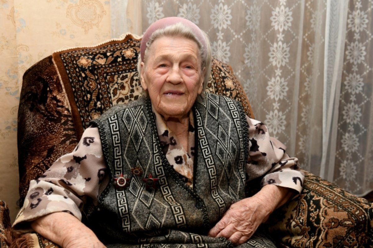    В Твери 101 год исполнился участнице ВОВ Елене Дмитриевой
