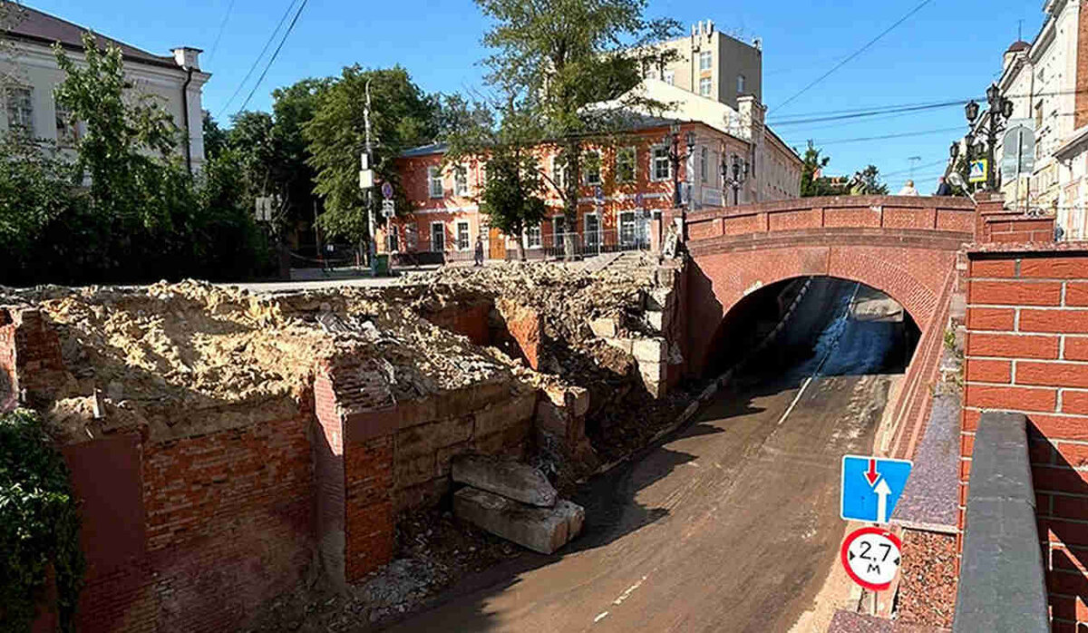 Ростов каменный мост. Каменный мост Воронеж. Каменный мост Воронеж 19 век. Каменный мост Воронеж смыло. Кингисепп каменный мост.