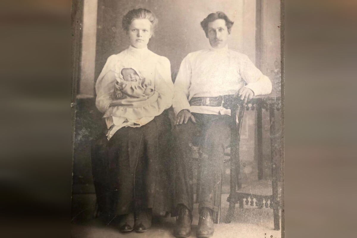 Алла Пугачева сумела стать легендой еще в молодом возрасте. Причем с годами не растеряла свой авторитет, осталась на виду даже после окончания карьеры артистки.-7