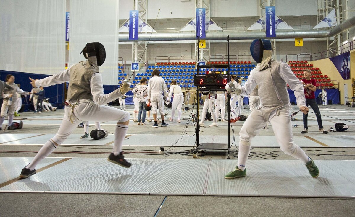    Соревнования по фехтованию собрали в Сургуте 300 сильнейших спортсменов