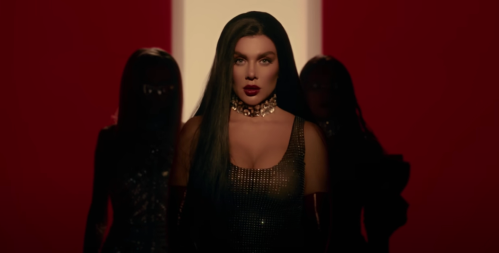    Фото: кадр из клипа Анны Седоковой "Не оставляй меня, любимый"